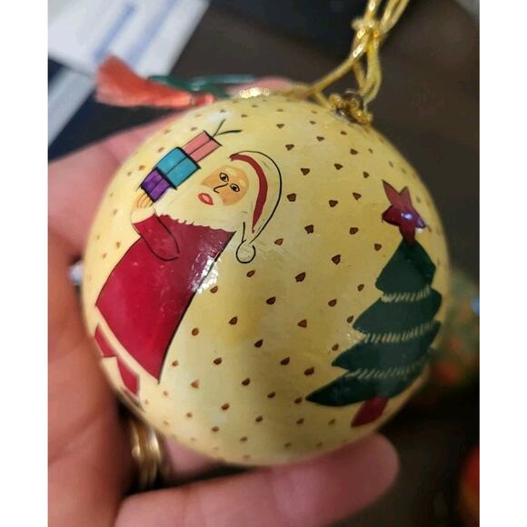 Vintage Wooden & Paper Mache Handpainted christmas ornaments lot of 6 - Picture 4 of 8